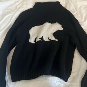 Bear vintage sweater in good condition thick